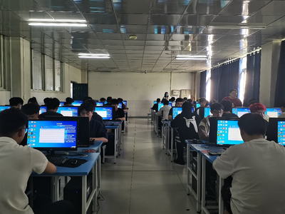 信息工程學院中計算機網絡信息與軟件技術的技術開發